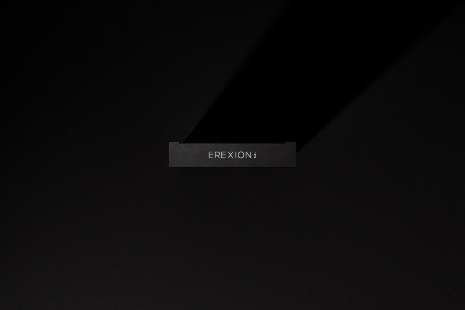 Tutustu Erexionin, miesten lisäravinteen, puhtaaseen ja hienostuneeseen brändäykseen, joka muuttaa kategorian modernin ja tyylikkään muotoilun avulla.